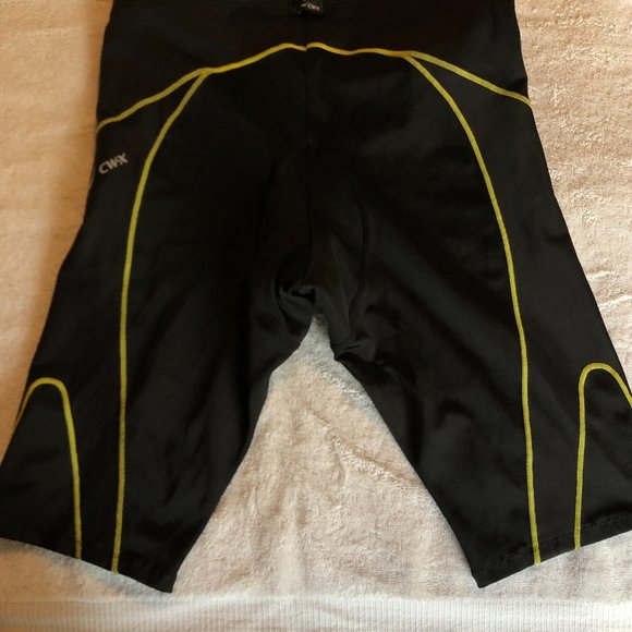 CW-X Conditioning Wear Ventilator Tri Short - Women's L / Men's M - Picture 6 of 9